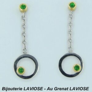 Boucles d'oreilles Tsavotites (grenats verts) rondes,motif cercle et maille forçat rond